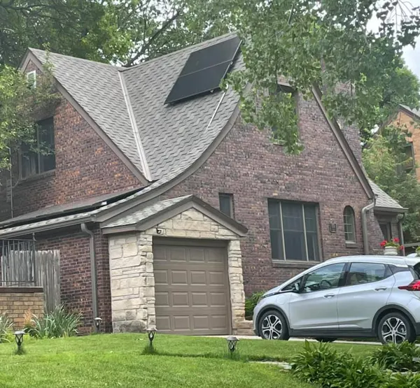 Malarkey Windsor roof on an Omaha Tudor home